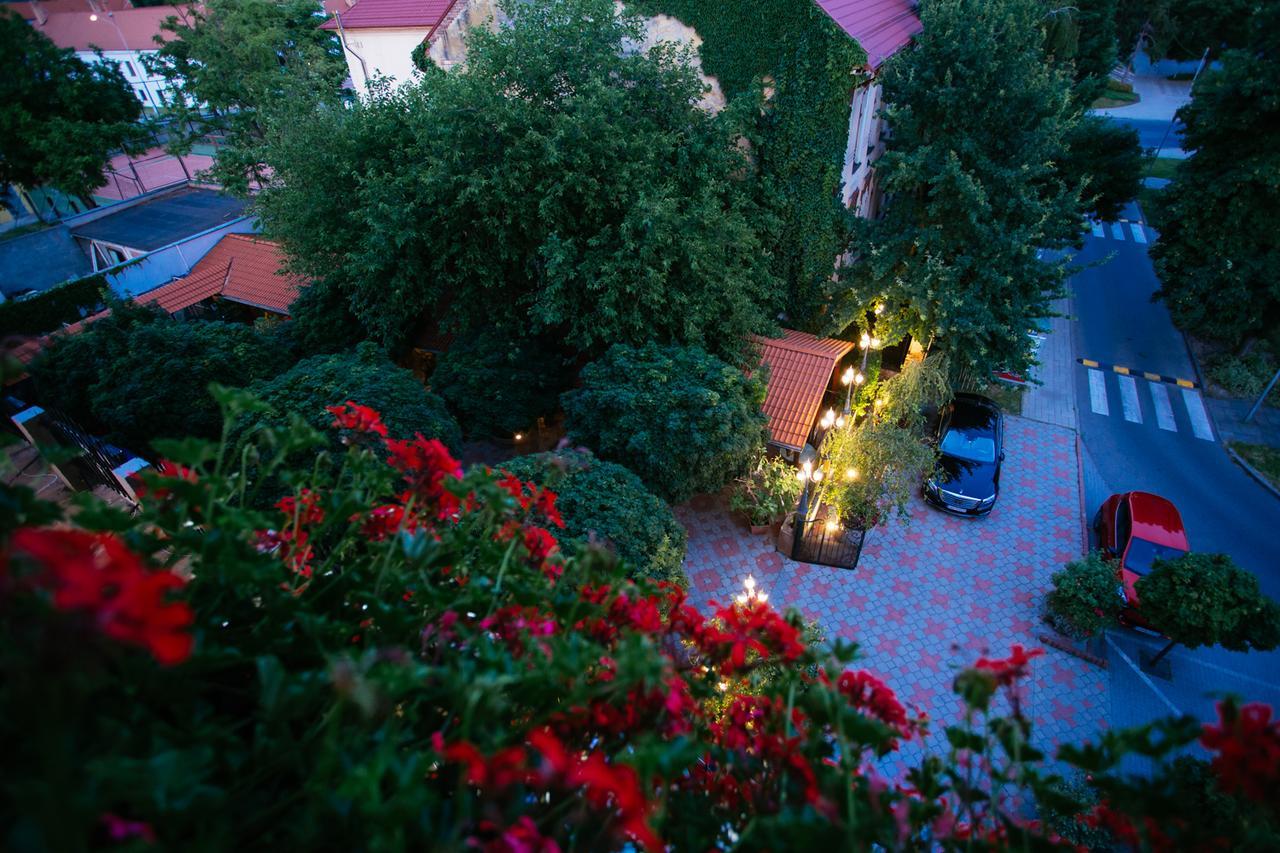 Hotel Central Sala Exterior photo